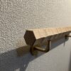 栗の木　六角形の手摺り　L字型真鍮金具付き　横使い　ちょうなはつり仕上げ　60cm〜120cm - 画像 (9)