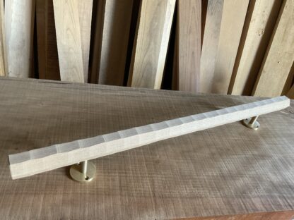 タモの木　六角形の手摺り　真鍮金具付き　ちょうなはつり(名栗)仕上げ　60cm〜120cm - 画像 (13)