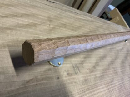 ケンポナシ　八角形　ちょうなはつり(名栗)仕上げの手摺り　長さ80cm - 画像 (6)